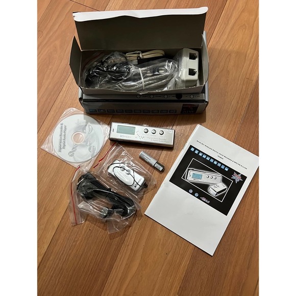 Spion Spy Wireless Voice, Voice Recorder USB Digital With FM MP3 Player 1GB TE28 - Picture 7 of 7